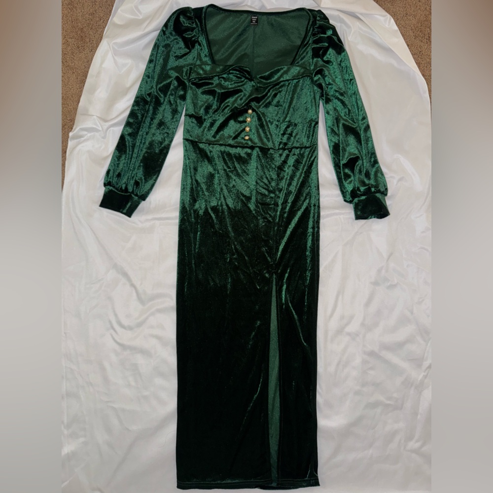 SHEIN Green Velvet Long Sleeve Dress